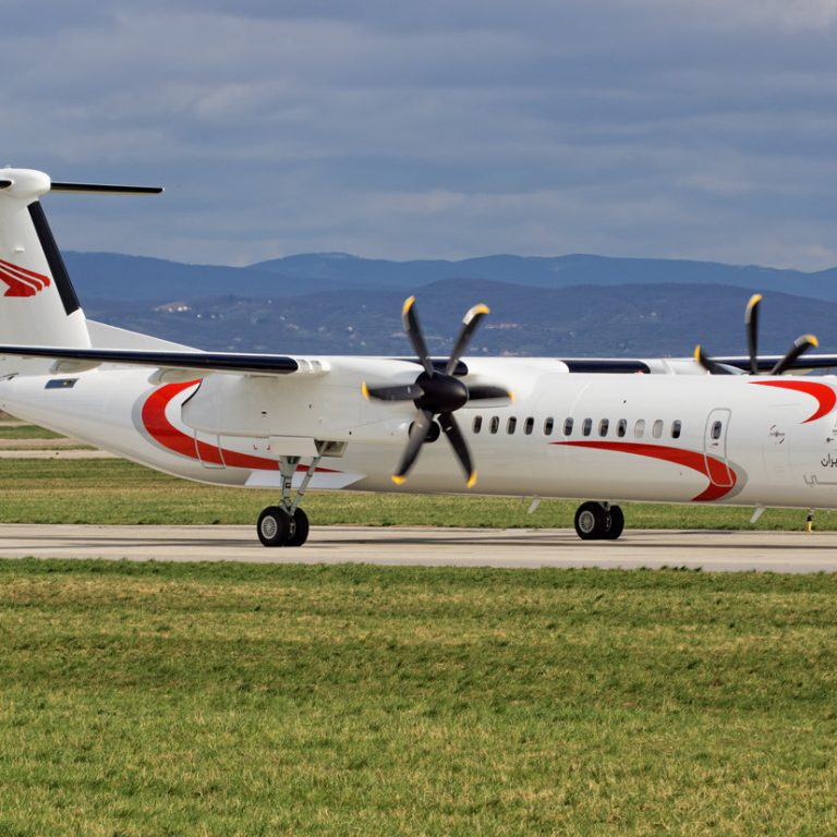 Q400